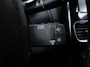 Renault Clio Estate 1.5 dCi Ecoleader Zen Sport (NAVI,CLIMATE,CRUISE,ELEKTRISCH PAKKET,BLACK/RED EDITION,SPORTSTOELEN,LM VELGEN)
