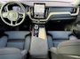 Volvo XC60 T6 350 pk Plug-in hybrid AWD Ultra Dark | SOH 100 % | Facelift | Head-up Display | Full-Led | Schuif-/Kanteldak | Adaptieve Cruise Control | Trekhaak 2.250 kg | BLIS | 360° Camera | Stoel-/Stuurverwarming | 20" |