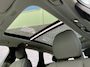Volvo XC60 T6 350 pk Plug-in hybrid AWD Ultra Dark | SOH 100 % | Facelift | Head-up Display | Full-Led | Schuif-/Kanteldak | Adaptieve Cruise Control | Trekhaak 2.250 kg | BLIS | 360° Camera | Stoel-/Stuurverwarming | 20" |