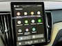 Volvo XC60 T6 350 pk Plug-in hybrid AWD Ultra Dark | SOH 100 % | Facelift | Head-up Display | Full-Led | Schuif-/Kanteldak | Adaptieve Cruise Control | Trekhaak 2.250 kg | BLIS | 360° Camera | Stoel-/Stuurverwarming | 20" |