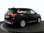 Mitsubishi Outlander 2.4 PHEV Intense | Leer / Alcantara | Camera | Trekhaak | 1500kg trekvermogen | Android / Apple Carplay | Stoelverwarming