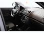 Skoda Fabia Combi 1.2 TSI Drive/ Trekhaak/ 15'' LMV/ Navi/ Airco/ Cruise/ Elek. pakket/ Isofix/ Armsteun/ Multi. LEDER. Stuur/ Mistl./ PDC/ Extra getint glas/ Dakrails.