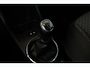 Skoda Fabia Combi 1.2 TSI Drive/ Trekhaak/ 15'' LMV/ Navi/ Airco/ Cruise/ Elek. pakket/ Isofix/ Armsteun/ Multi. LEDER. Stuur/ Mistl./ PDC/ Extra getint glas/ Dakrails.