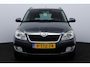 Skoda Fabia Combi 1.2 TSI Drive/ Trekhaak/ 15'' LMV/ Navi/ Airco/ Cruise/ Elek. pakket/ Isofix/ Armsteun/ Multi. LEDER. Stuur/ Mistl./ PDC/ Extra getint glas/ Dakrails.