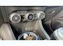 Renault Captur TCe 140 Intens | trekhaak | adaptieve cruise control | stoel-, stuur- & voorruitverw. | 360 camera |