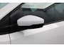 Volkswagen Up! 1.0 BMT Move Up!/ Facelift!/ 17'' LMV/ PDC/ Maps + More/ Airco/ C.V. Afstand/ Elek. pakket/ Isofix/ Bluetooth/ LED Dagrijverl./ Getint glas.