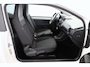 Volkswagen Up! 1.0 BMT Move Up!/ Facelift!/ 17'' LMV/ PDC/ Maps + More/ Airco/ C.V. Afstand/ Elek. pakket/ Isofix/ Bluetooth/ LED Dagrijverl./ Getint glas.
