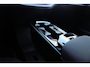 Volvo EX30 P3 Long Range Plus Europa 69 kWh | Extra getint glas | Indigo interieur | Verwarmd stuurwiel | Verwarmde voorstoelen | 18" lichtmetalen velgen | Apple carplay / Android auto |