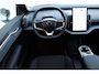 Volvo EX30 P3 Long Range Plus Europa 69 kWh | Extra getint glas | Indigo interieur | Verwarmd stuurwiel | Verwarmde voorstoelen | 18" lichtmetalen velgen | Apple carplay / Android auto |