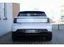 Volvo EX30 P3 Long Range Plus Europa 69 kWh | Extra getint glas | Indigo interieur | Verwarmd stuurwiel | Verwarmde voorstoelen | 18" lichtmetalen velgen | Apple carplay / Android auto |