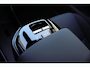 Volvo EX30 P3 Long Range Plus Europa 69 kWh | Extra getint glas | Indigo interieur | Verwarmd stuurwiel | Verwarmde voorstoelen | 18" lichtmetalen velgen | Apple carplay / Android auto |