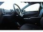 Volvo EX30 P3 Long Range Plus Europa 69 kWh | Extra getint glas | Indigo interieur | Verwarmd stuurwiel | Verwarmde voorstoelen | 18" lichtmetalen velgen | Apple carplay / Android auto |