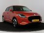 Suzuki Swift 1.2 Style Smart Hybrid | Dealer onderhouden | Dodehoek detectie | Keyless Entry/Start | Stoelverwarming | Parkeersensoren achter | Navigatie | Apple CarPlay/Android Auto | Climate Control |