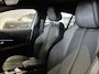 Peugeot e-208 EV GT 350 50 kWh 3-Fase | Navigatie | Camera | DAB | Zwart Dak | Erg Leuke en Sportieve Uitvoering!
