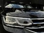 Volkswagen Tiguan 1.5 TSI R-Line Business+ - Trekhaak - NL Auto - Full options