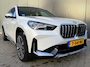 BMW iX1 xDrive30 Launch Edition 67 kWh | Climate Control | Cruise Control | Apple carplay | Android auto | Stoel en stuur verwarming | Stoelgeheugen | Achteruitrijcamera |