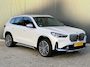 BMW iX1 xDrive30 Launch Edition 67 kWh | Climate Control | Cruise Control | Apple carplay | Android auto | Stoel en stuur verwarming | Stoelgeheugen | Achteruitrijcamera |