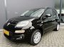 Fiat Panda 0.9 TwinAir Lounge Airco - Dakrails - Radio - Start/stop systeem - Licht metalen velgen 14 inch - Elektrische ramen - Stuur leder - Stuur multifunctioneel - Centrale vergrendeling - Achterbank neerklapbaar