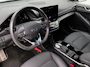 Hyundai Ioniq Premium Sky EV 38 kWh | Stoel verwarming voor en achter | Stuurverwarming | Stoelverkoeling voor | Electrisch schuif kantel dak | All-season banden | Achteruitrijcamera | Cruise Control | Airco | Apple Carplay/Android Auto | Bestuurdersstoel met geheugen functie |