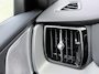 Volvo XC60 2.0 T6 Plug-in hybrid AWD Ultra Black Edition 349 PK | Long Range | B&W audio | Head up | Lederen Dashboard
