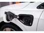 Volkswagen Golf 1.4 eHybrid GTE | Stoel+stuur verwarming | Cruise control adaptief | Apple Carplay/Android Auto | PDC | Navi | Digitaal dashboard | Apple Carplay/Android Auto|telefoonintegratie premium | Cruise control adaptief met Stop&Go en stuurhulp | Extra getint glas