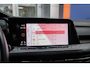 Volkswagen Golf 1.4 eHybrid GTE | Stoel+stuur verwarming | Cruise control adaptief | Apple Carplay/Android Auto | PDC | Navi | Digitaal dashboard | Apple Carplay/Android Auto|telefoonintegratie premium | Cruise control adaptief met Stop&Go en stuurhulp | Extra getint glas