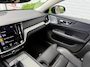 Volvo V60 Cross Country B5 250pk AWD Geartronic Mild Hybrid/ Full option, 73609 Nieuw/ Massagestoelen/ Panoramadak/ Trekhaak/ Origineel NL/ NAP