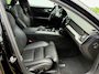 Volvo V60 Cross Country B5 250pk AWD Geartronic Mild Hybrid/ Full option, 73609 Nieuw/ Massagestoelen/ Panoramadak/ Trekhaak/ Origineel NL/ NAP