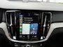 Volvo V60 Cross Country B5 250pk AWD Geartronic Mild Hybrid/ Full option, 73609 Nieuw/ Massagestoelen/ Panoramadak/ Trekhaak/ Origineel NL/ NAP