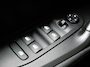 Peugeot e-2008 EV Allure 50 kWh | Lage km.stand | Trekhaak voor fietsendrager | Achteruitrijcamera | Led verlichting | Cruise control | Climate control | Lichmetalen velgen | 3 Fase