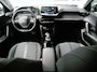Peugeot e-2008 EV Allure 50 kWh | Lage km.stand | Trekhaak voor fietsendrager | Achteruitrijcamera | Led verlichting | Cruise control | Climate control | Lichmetalen velgen | 3 Fase