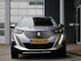 Peugeot e-2008 EV Allure 50 kWh | Lage km.stand | Trekhaak voor fietsendrager | Achteruitrijcamera | Led verlichting | Cruise control | Climate control | Lichmetalen velgen | 3 Fase