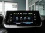 Peugeot e-2008 EV Allure 50 kWh | Lage km.stand | Trekhaak voor fietsendrager | Achteruitrijcamera | Led verlichting | Cruise control | Climate control | Lichmetalen velgen | 3 Fase