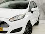 Ford Fiesta 1.0 EcoBoost Titanium Automaat (SCHERM, STOELVERWARMING, GETINT GLAS, LM VELGEN, SPORTSTOELEN, PARKEERSENSOREN, NIEUWSTAAT)