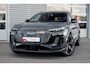 Audi Q6 e-tron SQ6 quattro 360 kW | Luchtvering | Panoramadak | Trekhaak | Bang & Olufsen | | Achterstoelen verwarmd | Audio installatie high end | Cruise control adaptief met Stop&Go en stuurhulp