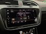 Volkswagen Tiguan 1.4 TSI eHybrid R-Line Business+ Trekhaak | Panorama | Camera | Adap cruise
