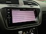 Volkswagen Tiguan 1.4 TSI eHybrid R-Line Business+ Trekhaak | Panorama | Camera | Adap cruise