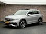 Volkswagen Tiguan 1.4 TSI eHybrid R-Line Business+ Trekhaak | Panorama | Camera | Adap cruise