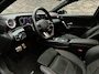 Mercedes-Benz A-klasse 200 AMG Line | Adaptive cruise| LED| Camera|