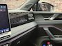 Volkswagen Tiguan 1.5 eHybrid R-Line Edition Panoramadak, Trekhaak, Massagestoelen| SOH 100%