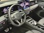 Volkswagen Tiguan 1.5 eHybrid R-Line Edition Panoramadak, Trekhaak, Massagestoelen| SOH 100%