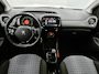 Peugeot 108 Allure 1.0 e-VTi 72pk | Lage kilometerstand! | Navigatie via Apple Carplay / Android Auto | Achteruitrijcamera | Climate Control | Bluetooth | DAB+ radio | Automatisch dimlicht | Touchscreen | Radio/MP3 speler met stuurbediening | Zuinig en voordelig autorijden! | Dealeronderhouden | Donker getint glas | 15" lichtmetalen velgen |