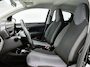 Peugeot 108 Allure 1.0 e-VTi 72pk | Lage kilometerstand! | Navigatie via Apple Carplay / Android Auto | Achteruitrijcamera | Climate Control | Bluetooth | DAB+ radio | Automatisch dimlicht | Touchscreen | Radio/MP3 speler met stuurbediening | Zuinig en voordelig autorijden! | Dealeronderhouden | Donker getint glas | 15" lichtmetalen velgen |
