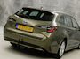 Toyota Corolla 1.8 hybrid Sport Automaat (CAMERA, TREKHAAK, LM VELGEN, SPORTSTOELEN, ADAPTIVE CRUISE, LANE ASSIST, NIEUWSTAAT)