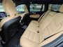 Volvo V60 T6 350PK Plug-in hybrid AWD Ultra Dark | BLIS | B&W | HUD | Pano | 360 Camera | ACC | Keyless | Massage + geventileerde & verwarmde stoelen |