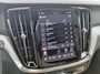 Volvo V60 T6 350PK Plug-in hybrid AWD Ultra Dark | BLIS | B&W | HUD | Pano | 360 Camera | ACC | Keyless | Massage + geventileerde & verwarmde stoelen |