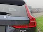 Volvo V60 T6 350PK Plug-in hybrid AWD Ultra Dark | BLIS | B&W | HUD | Pano | 360 Camera | ACC | Keyless | Massage + geventileerde & verwarmde stoelen |
