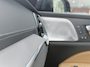 Volvo V60 T6 350PK Plug-in hybrid AWD Ultra Dark | BLIS | B&W | HUD | Pano | 360 Camera | ACC | Keyless | Massage + geventileerde & verwarmde stoelen |