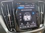 Volvo V60 T6 350PK Plug-in hybrid AWD Ultra Dark | BLIS | B&W | HUD | Pano | 360 Camera | ACC | Keyless | Massage + geventileerde & verwarmde stoelen |
