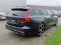 Volvo V60 T6 350PK Plug-in hybrid AWD Ultra Dark | BLIS | B&W | HUD | Pano | 360 Camera | ACC | Keyless | Massage + geventileerde & verwarmde stoelen |